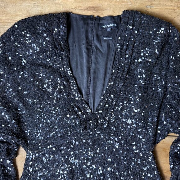 Retrofête | Size L | Aubrielle Mini Dress in Black Sequin - Picture 3 of 13